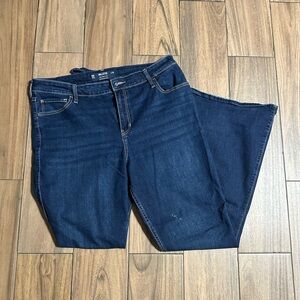 Chic Blue Flare & Wide Leg Jeans with Stretch Fabric